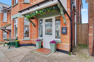 Front External- click for photo gallery